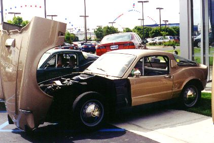 Tan Car.jpg (31068 bytes)